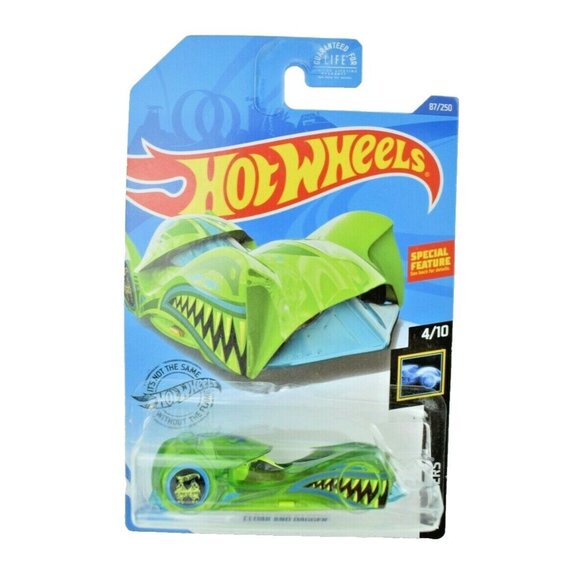 2017 Hot Wheels 87/250 HW X-Raycers 4/10 Cloak and Dagger (New) - Picture 1 of 2